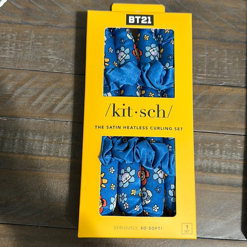 Kitsch BT21 satin heartless curling set